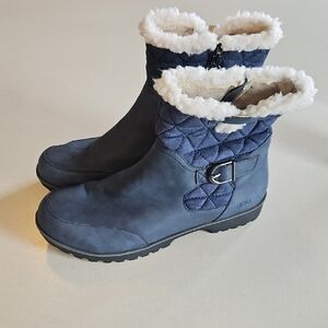 Blue Quilted JBU Water Resistant Boots